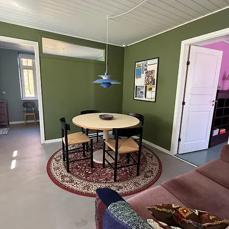 Cosy With Sea View In Sandvig Appartement *