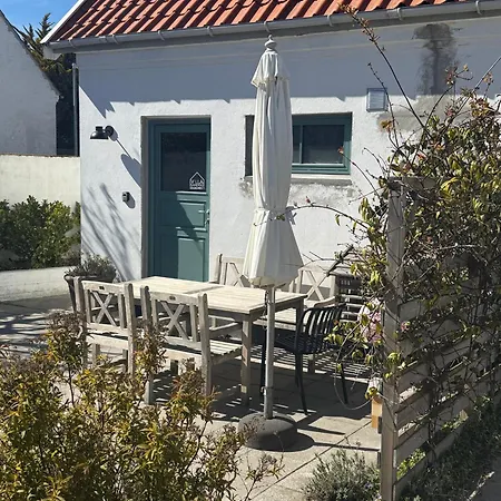 Cosy With Sea View In Sandvig